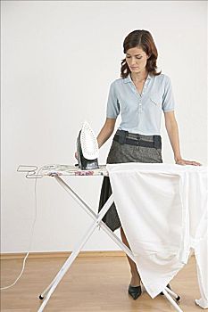 廣州保姆的價(jià)格是多少錢？了解廣州保姆服務(wù)市場的現(xiàn)狀與趨勢