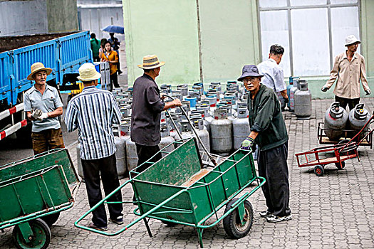周口找保姆要多少錢？揭開保姆服務市場的價格真相！