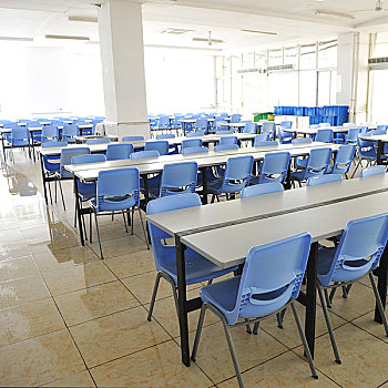 家政帶孩子保姆多少錢？選擇合適的保姆服務，給孩子一個更好的成長環境！