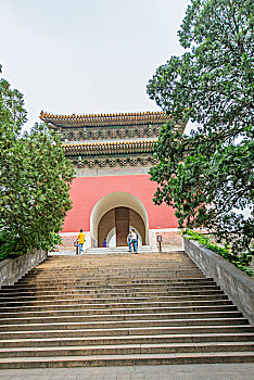 天津請(qǐng)個(gè)育兒嫂多少錢(qián)？讓你輕松選擇育兒嫂，給寶寶最好的呵護(hù)！