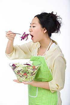 天津育兒嫂的價(jià)格揭秘，如何選擇適合你的育兒嫂？