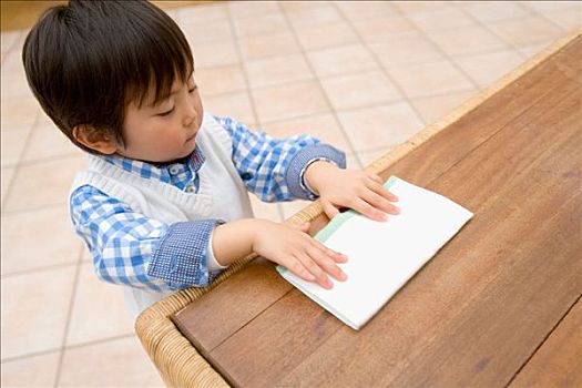 照顧病人保姆多少錢一月？專業護理服務價格揭秘