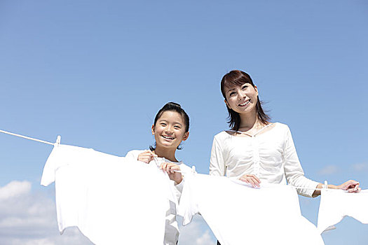 月嫂的價格大概多少錢？如何選擇性價比高的月嫂服務