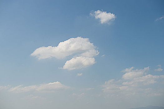 做半月鐘點(diǎn)工多少錢(qián)？如何選擇合適的鐘點(diǎn)工，提升生活質(zhì)量