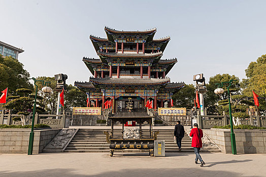 建德保姆工資多少？全面解讀建德地區保姆薪資與市場現狀