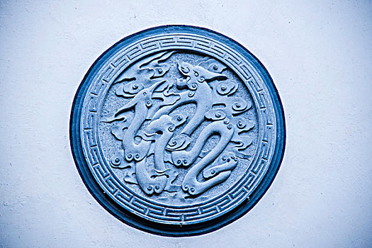 家政保潔一個(gè)月掙多少錢？揭秘家政保潔行業(yè)的真實(shí)收入！